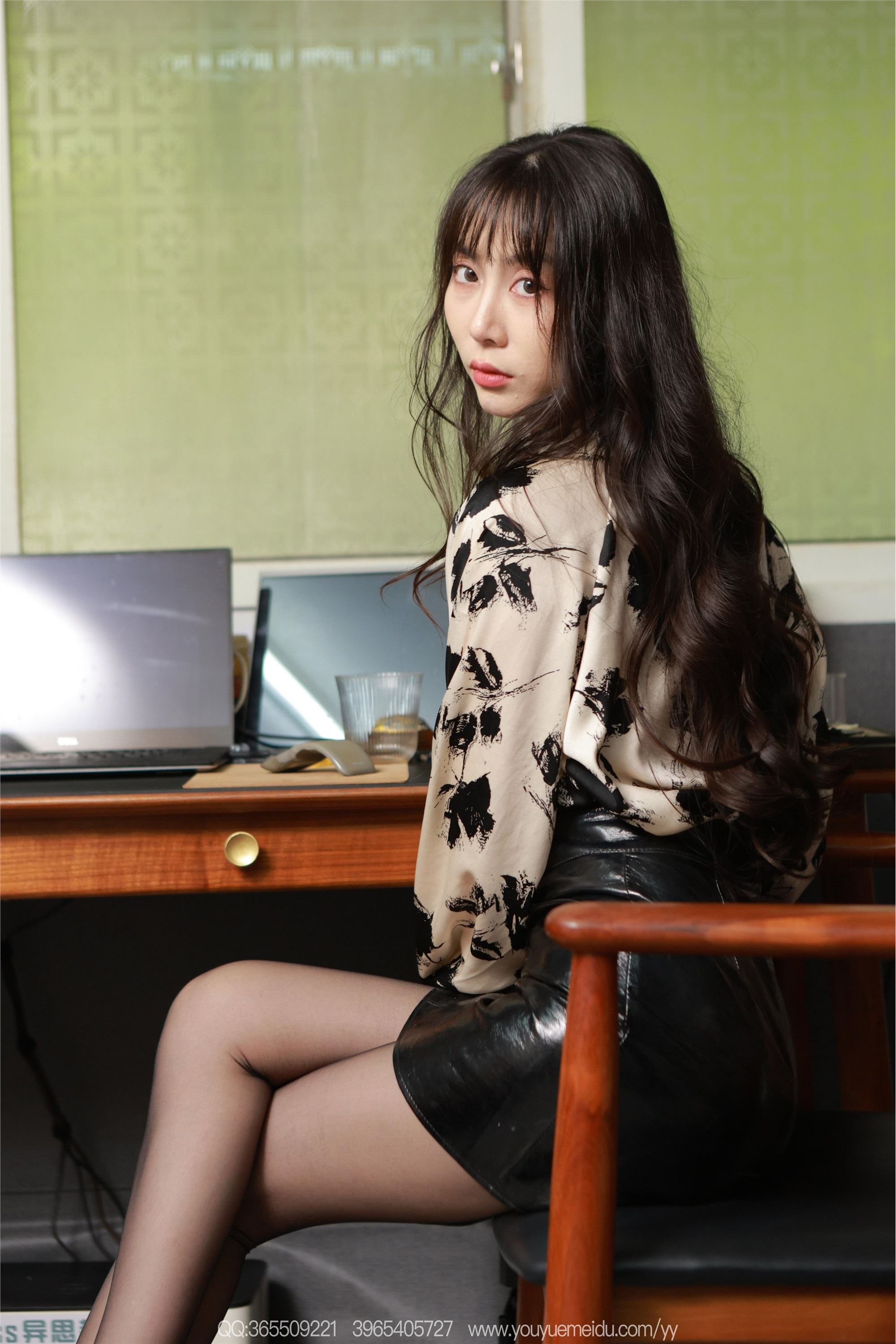 IESS异思趣向  2025.09.26 丝享家 2168 团团《楚楚动人》